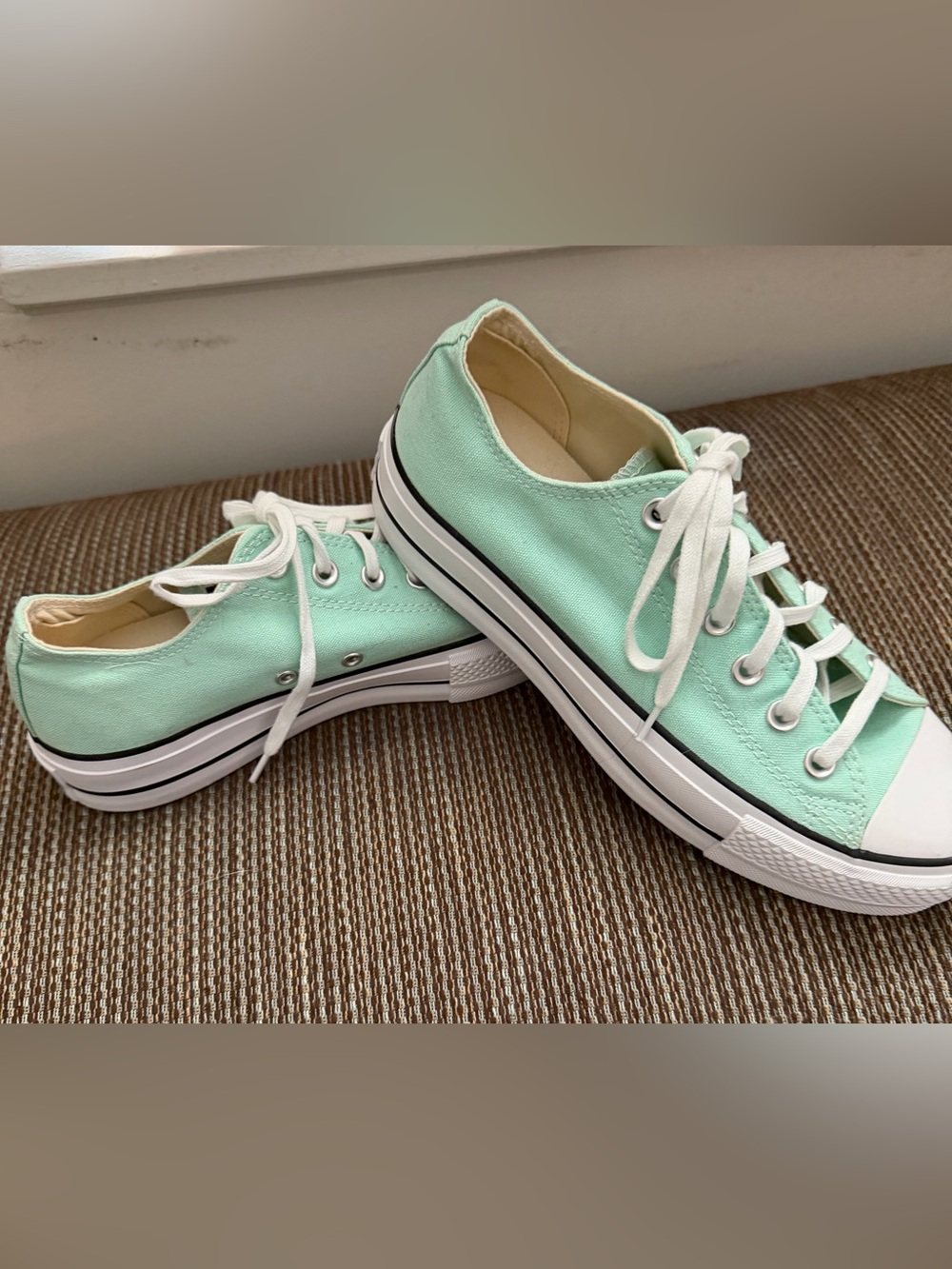 Converse Low-Top Platform heel Canvas Sneakers in Mint Green and White - Women's